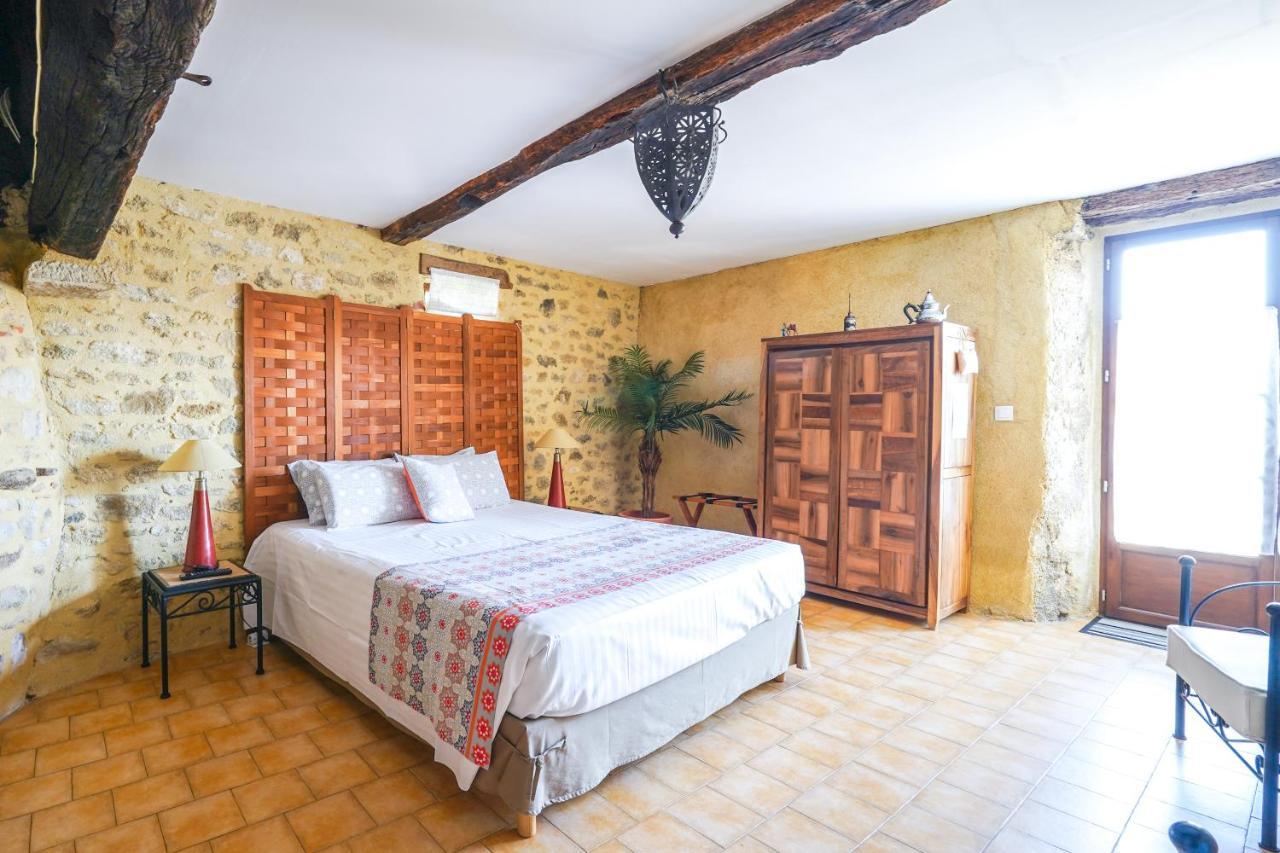Le Mas D'Anjou Hotel Tigné Esterno foto